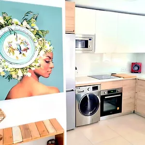 apartamento-moderno-y-con-estilo-en-la-carihuela.es-andalucia.com/